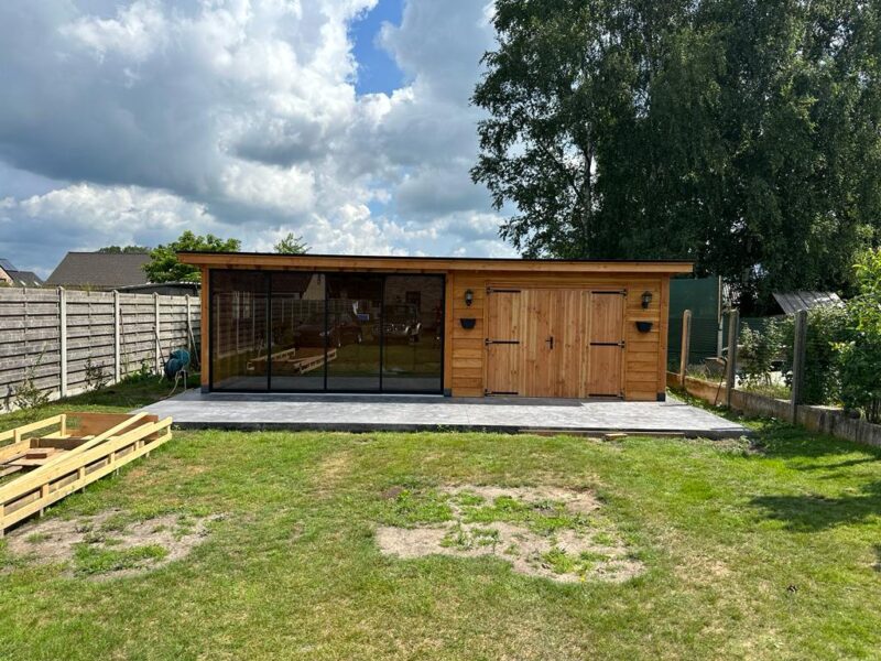 Goedkooptuinhuis douglas plat dak jaak 2 Douglas modern vrijstaand buitenverblijf